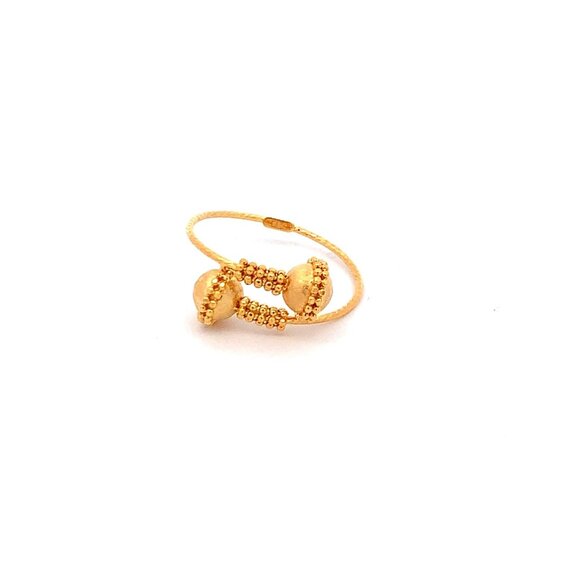 18K Yellow Gold Ring 2.26 grams Size 8 - Picture 5 of 8